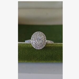 Oval Diamond Ring